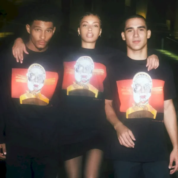 PMG X THE MET ADORNED S/S T - Image 12