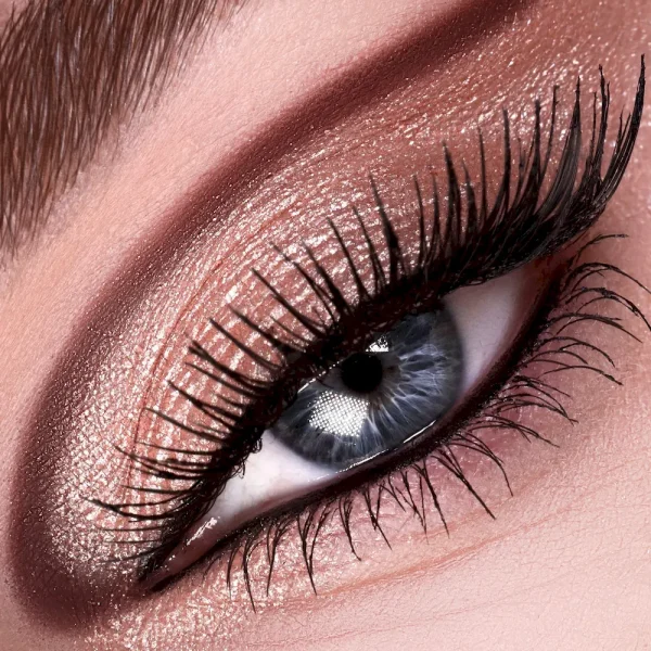 Eye Shadow Quad: Daring Desire - Image 9