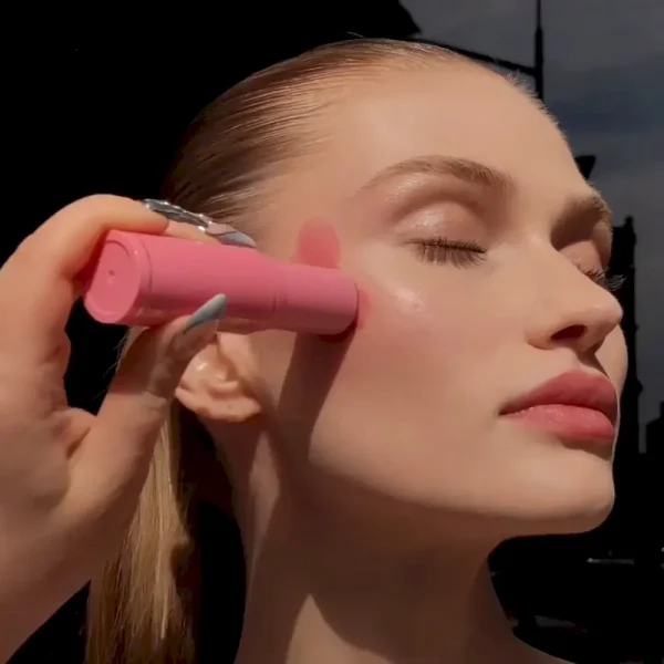 Divine Cream Blush: Legendary Glow Color Balm & Highlighter Kit - Image 9